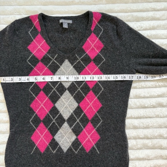 Apt 9 100% Cashmere Sweater Argyle V Neck Long Pink and Gray Medium - Picture 6 of 8